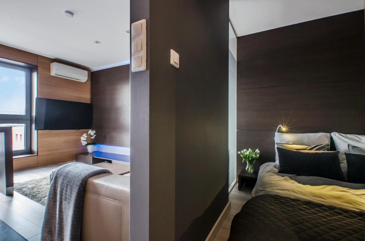 Lupoapartments Z Jacuzzi Pole Dance Leczycka 29 Klimatyzacja Parking Dostep Na Kod 罗兹 外观 照片