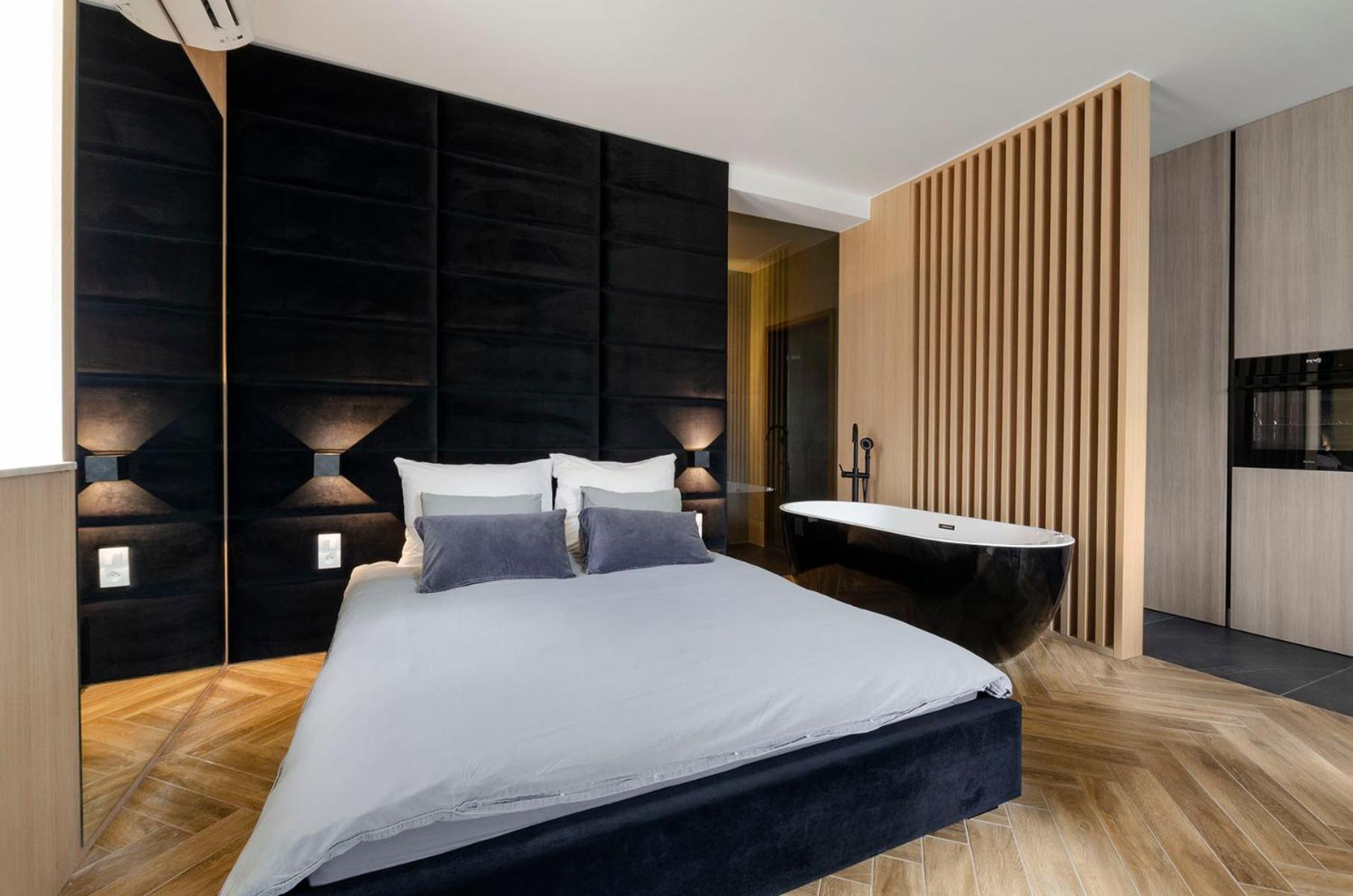 Lupoapartments Z Jacuzzi Pole Dance Leczycka 29 Klimatyzacja Parking Dostep Na Kod 罗兹 外观 照片