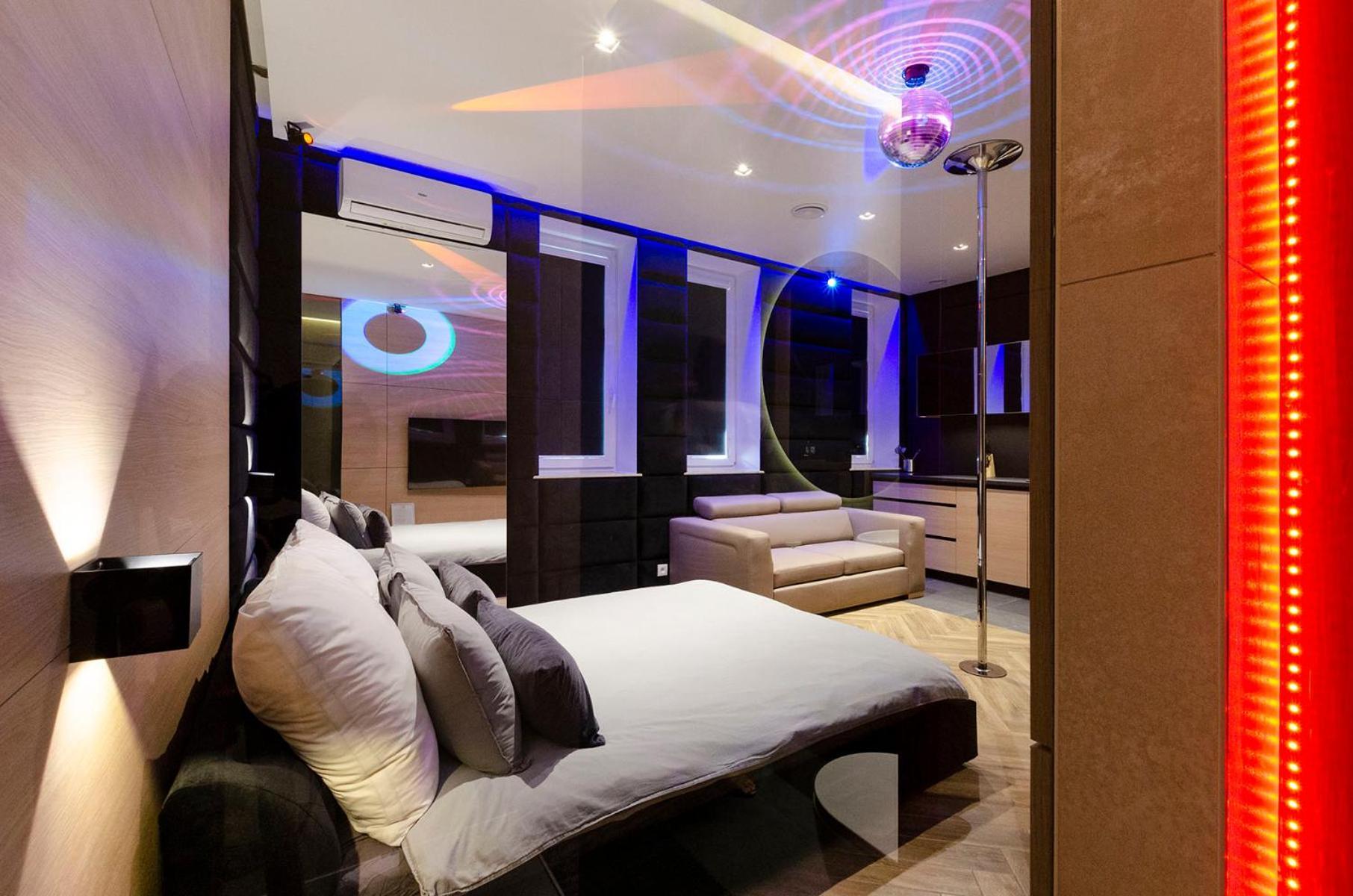 Lupoapartments Z Jacuzzi Pole Dance Leczycka 29 Klimatyzacja Parking Dostep Na Kod 罗兹 客房 照片