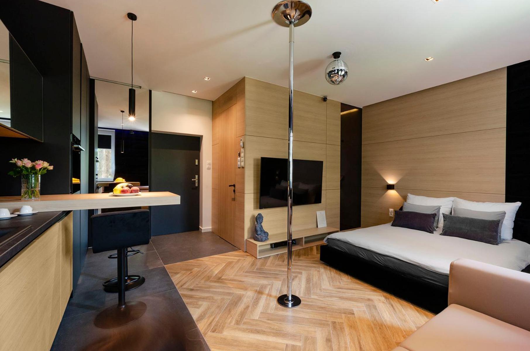 Lupoapartments Z Jacuzzi Pole Dance Leczycka 29 Klimatyzacja Parking Dostep Na Kod 罗兹 客房 照片