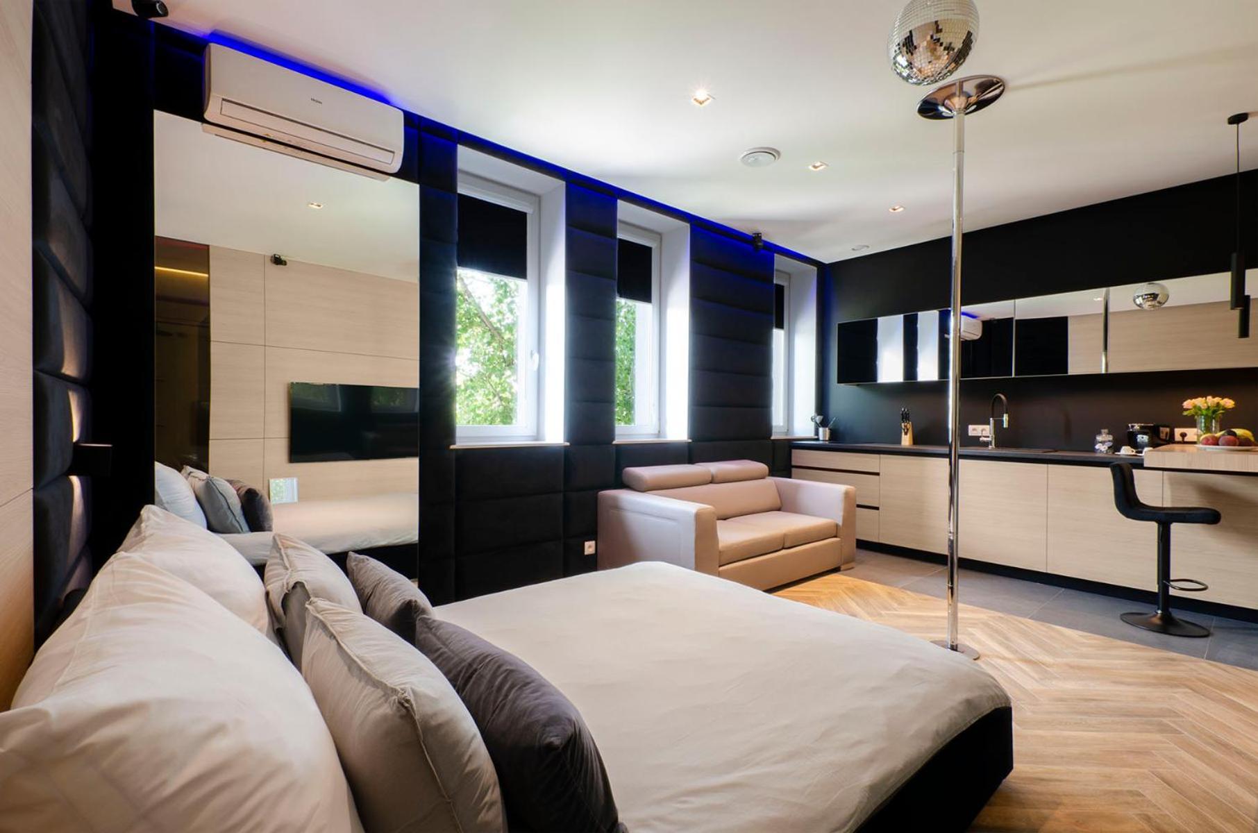 Lupoapartments Z Jacuzzi Pole Dance Leczycka 29 Klimatyzacja Parking Dostep Na Kod 罗兹 客房 照片